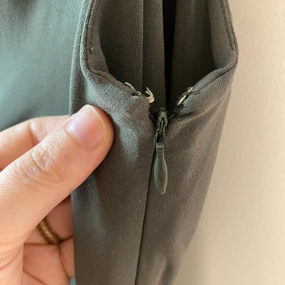 Calvin Klein Grecian Goddess Olive Asymmetrical Draped Gown – Size 8 - Picture 14 of 14